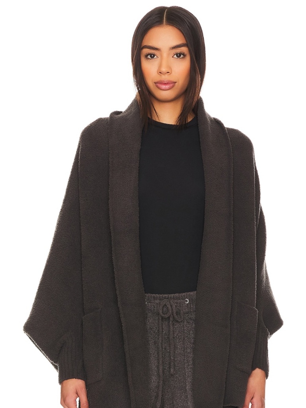Barefoot Dreams Cozy blanket wrap - color: carbon